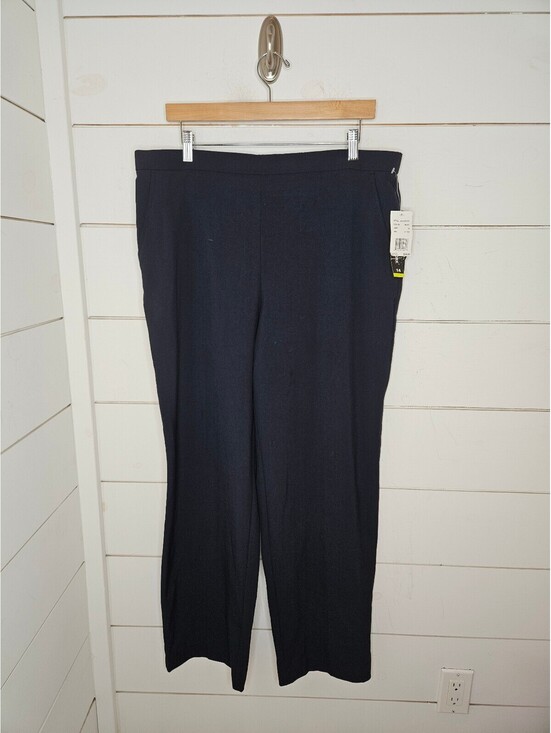 Briggs New York Pants - NWT Briggs New York size 16 black pull on straight leg dress pants